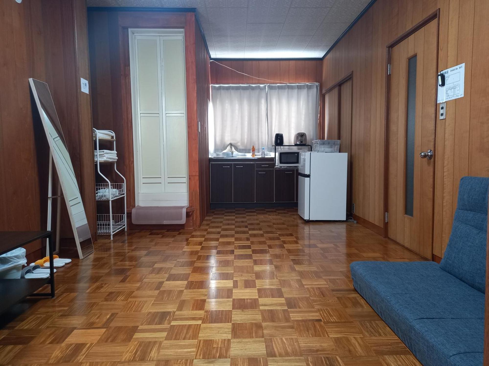 Luck House Guest Huose Apartment Осака Екстериор снимка